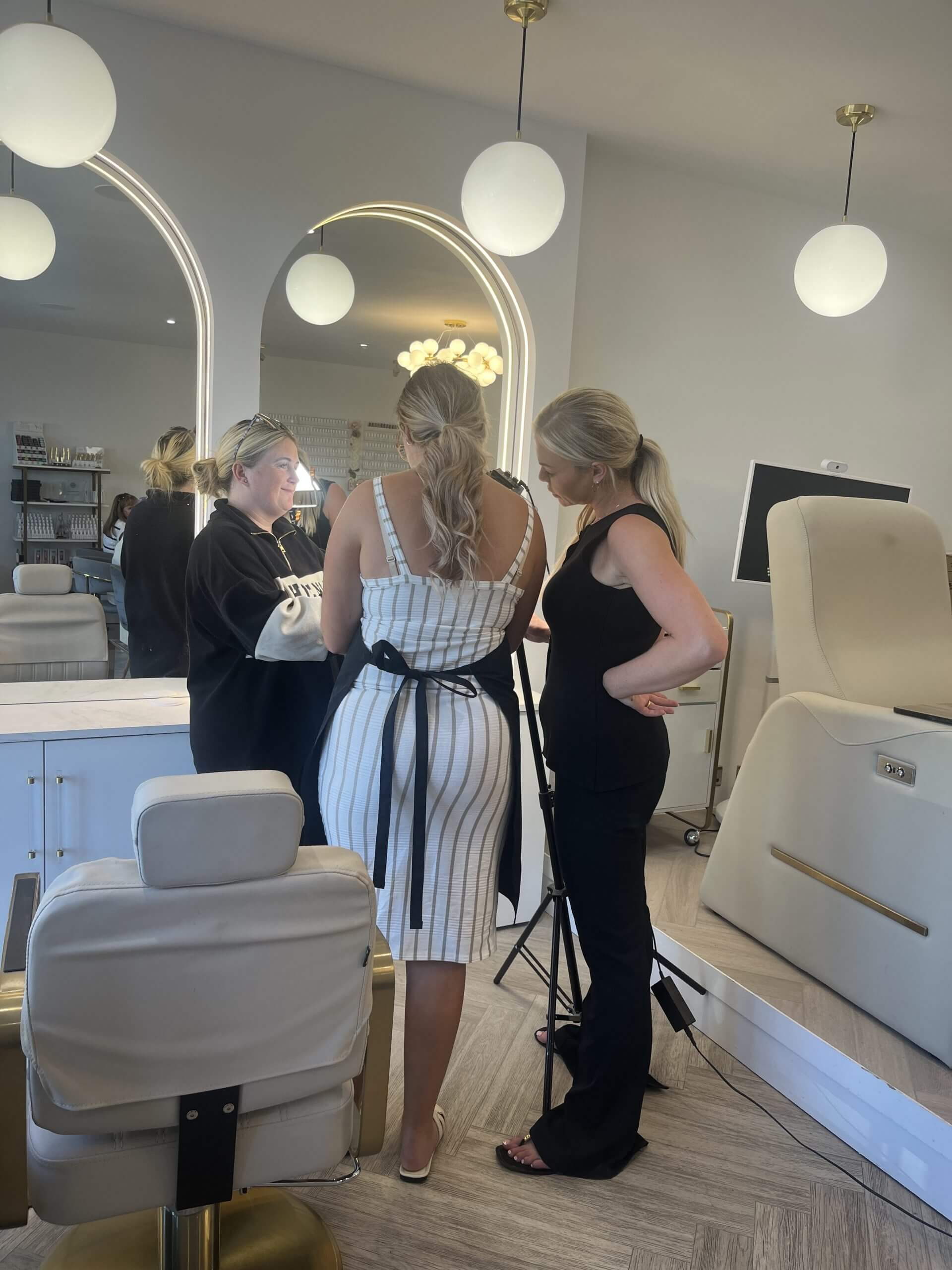 2 Day Beginners Acrylic Course